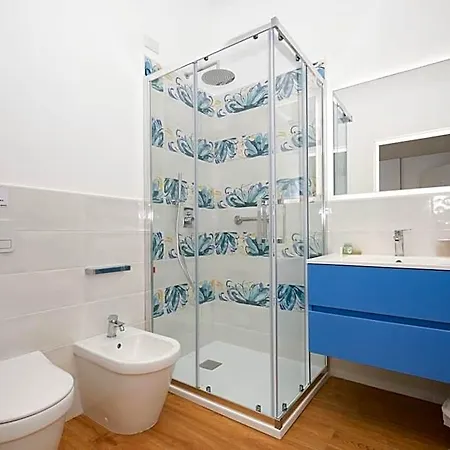 Piovella 3*